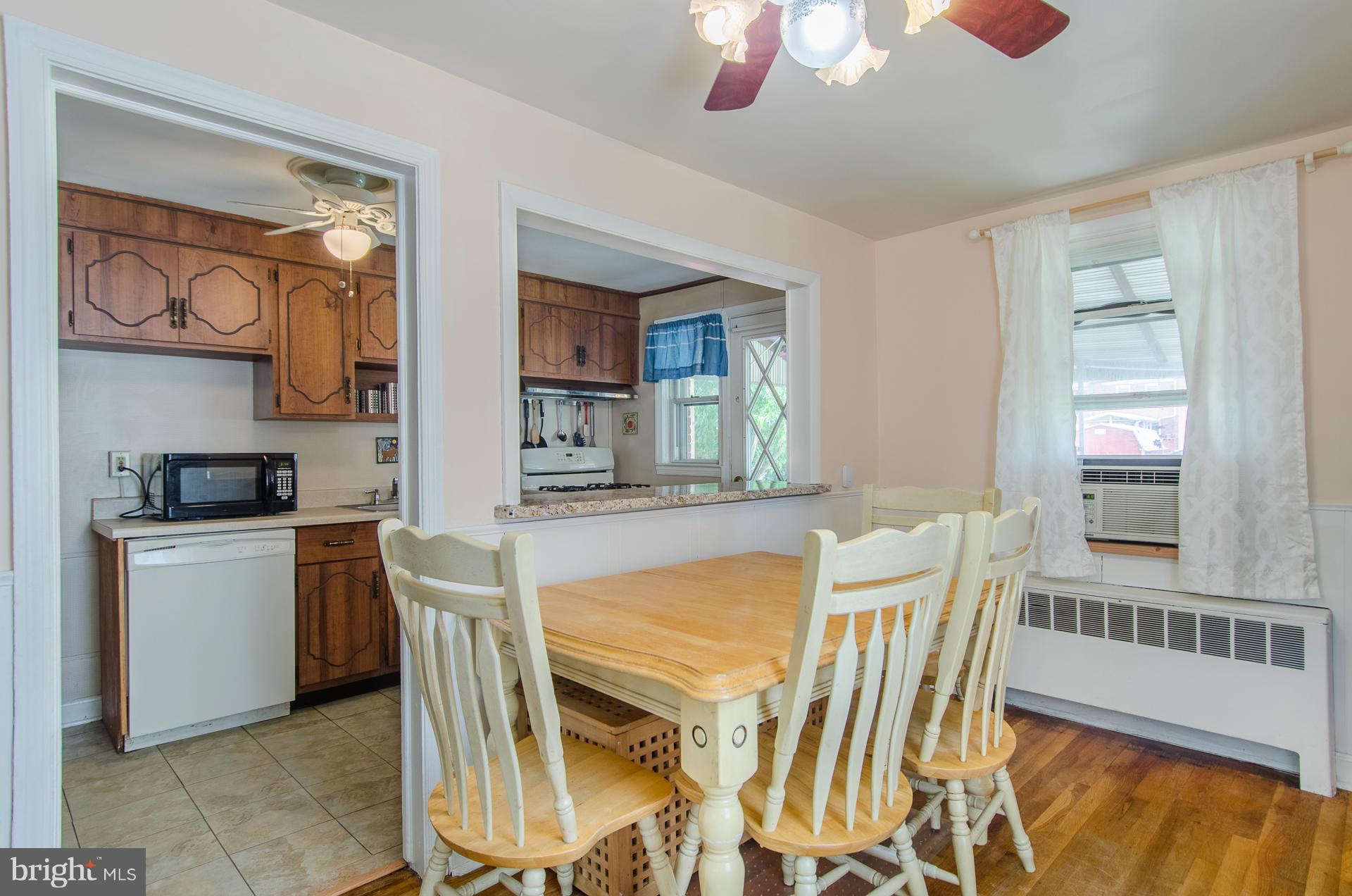 3721 Greenvale Road Baltimore, MD 21229 - Photo 6 of 30 Dining Room