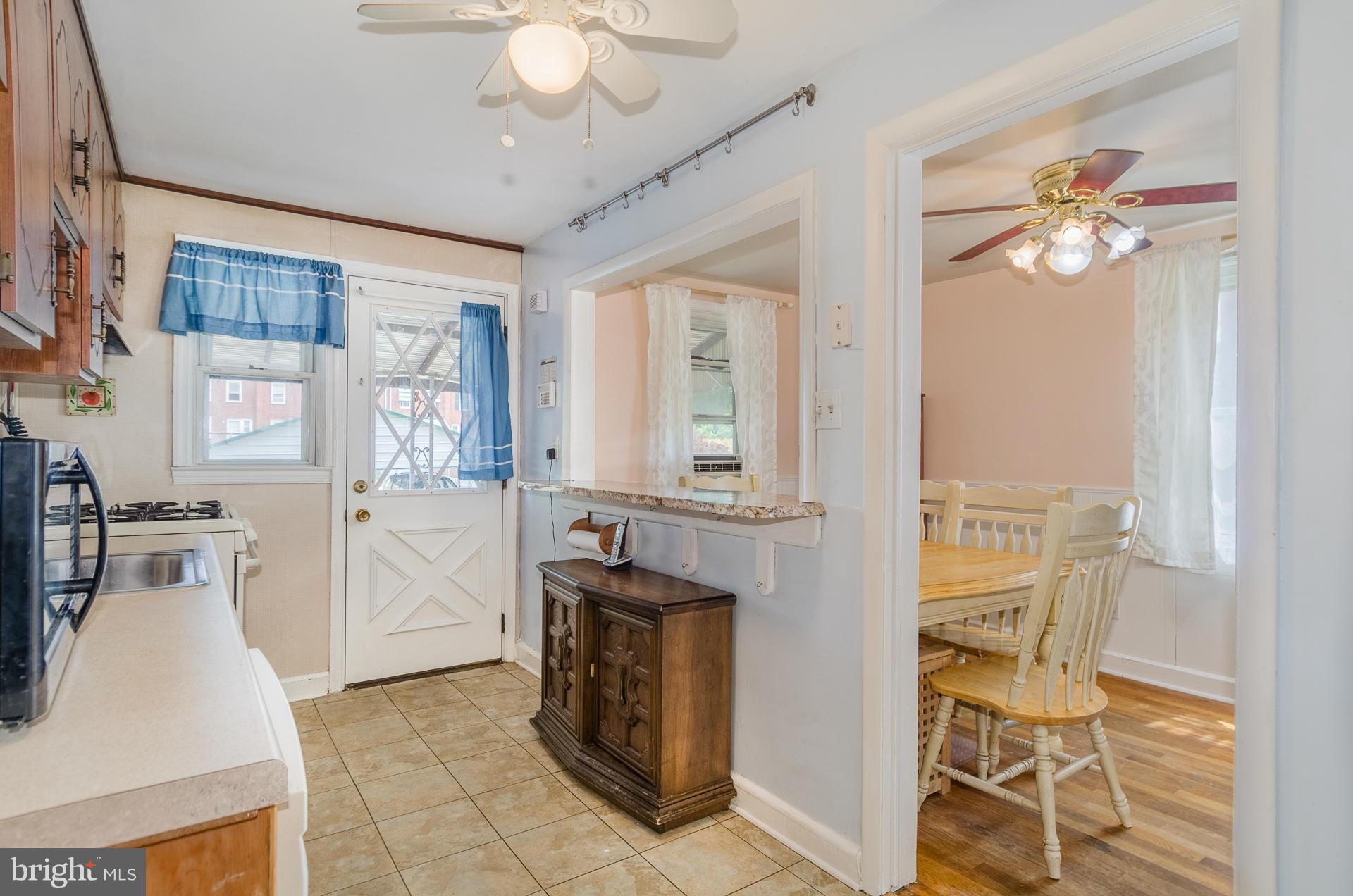 3721 Greenvale Road Baltimore, MD 21229 - Photo 8 of 30 Kitchen