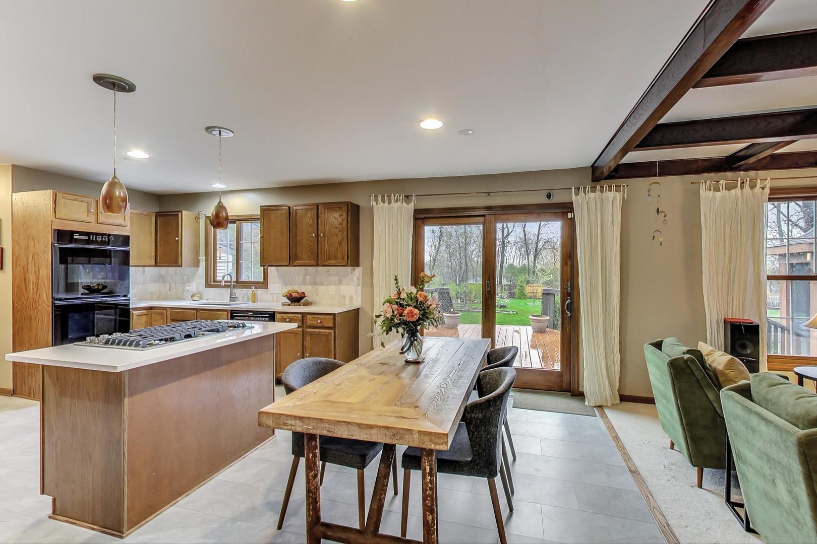 2185 Maplewood Drive Gurnee, IL 60031 - Photo 15 of 65