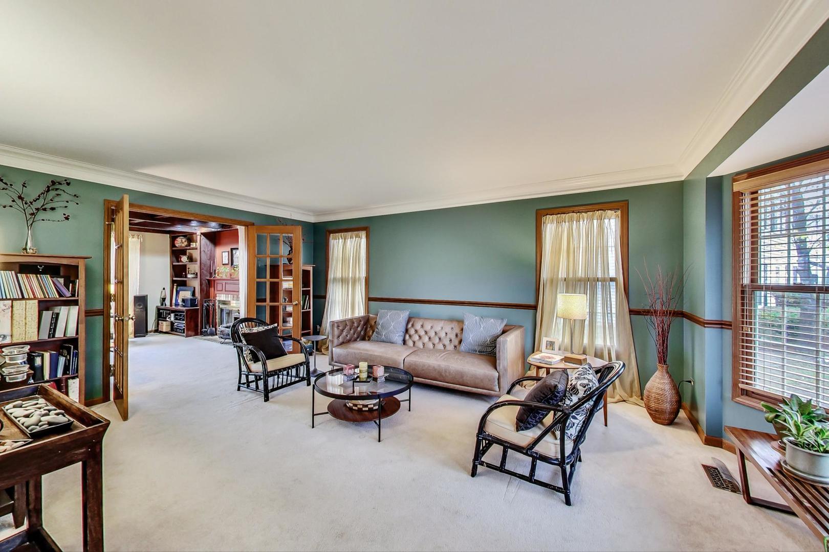 2185 Maplewood Drive Gurnee, IL 60031 - Photo 5 of 65 a living room with furniture and a large window