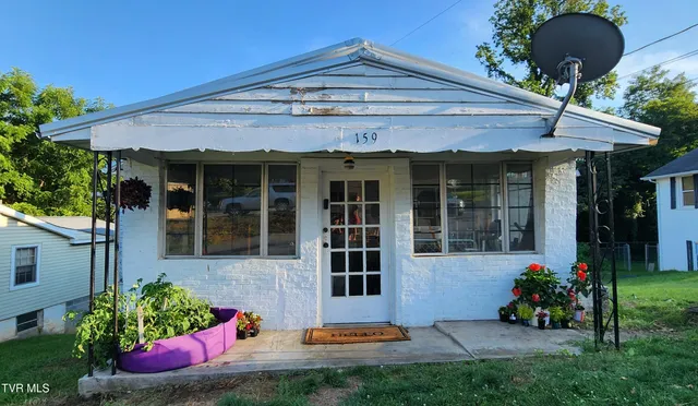 $99,900 | 159 Millard Street, Bristol, VA 24201