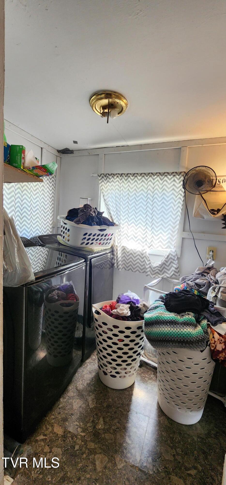 159 Millard Street Bristol, VA 24201 - Photo 5 of 12 20250702_110717