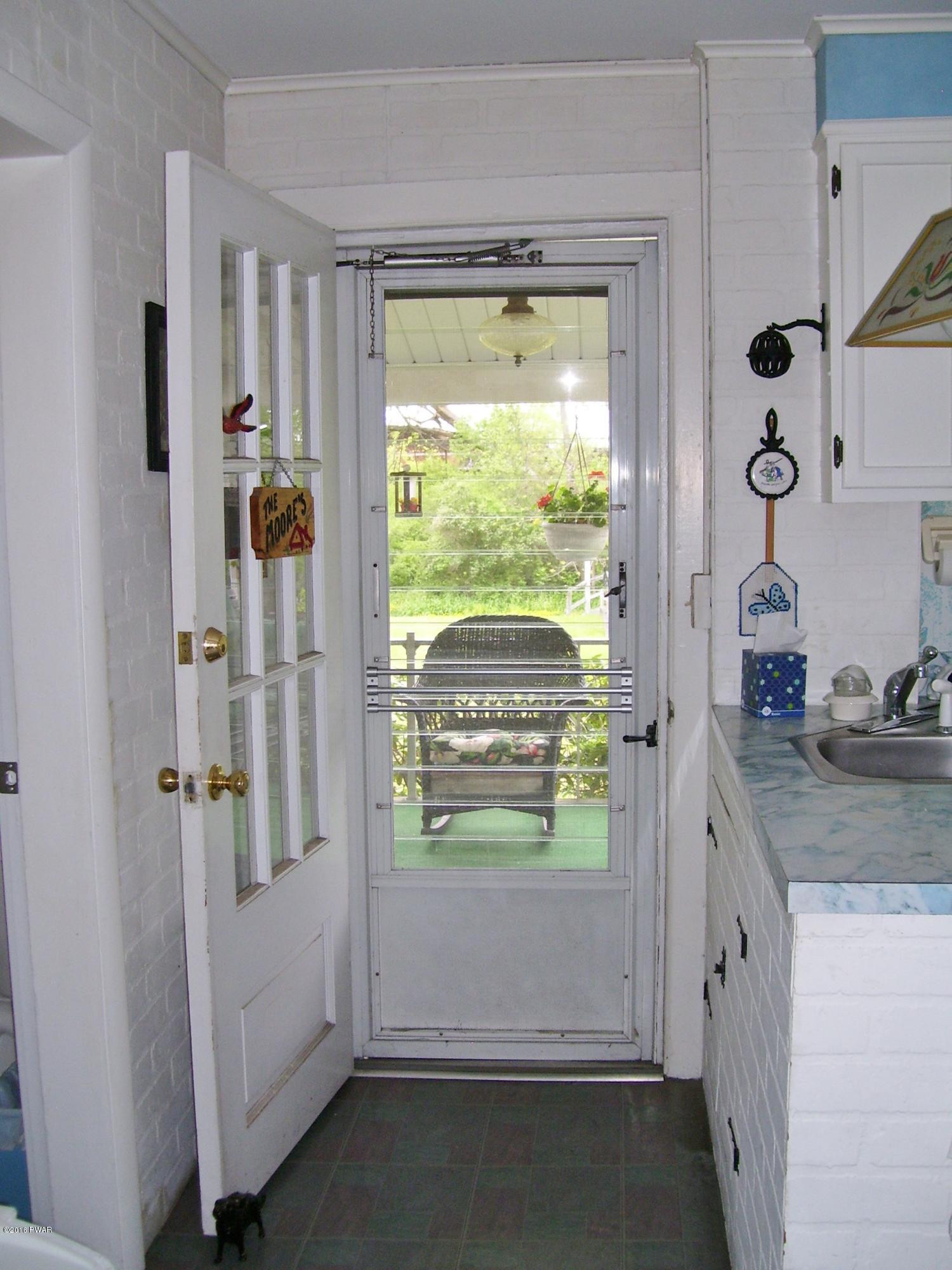 946 Main Street Newfoundland, PA 18445 - Photo 17 of 57