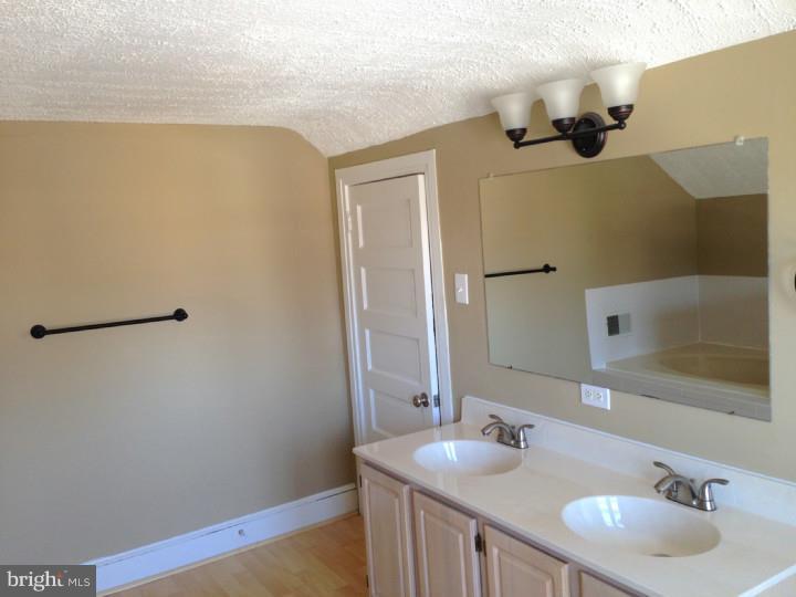 329 Fairview Road Woodlyn, PA 19094 - Photo 15 of 18 Gallery Image 15