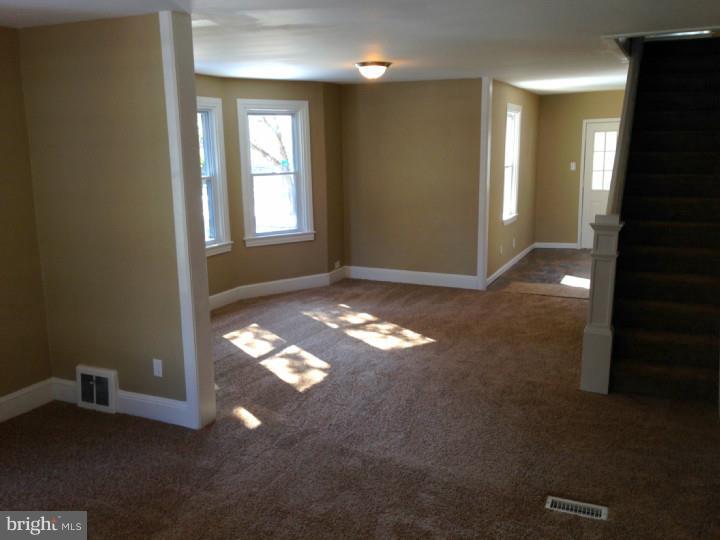 329 Fairview Road Woodlyn, PA 19094 - Photo 4 of 18 Gallery Image 4