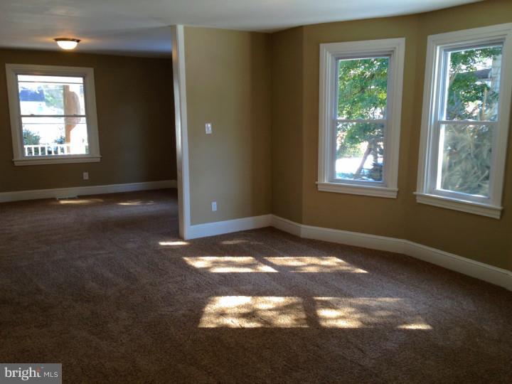 329 Fairview Road Woodlyn, PA 19094 - Photo 6 of 18 Gallery Image 6