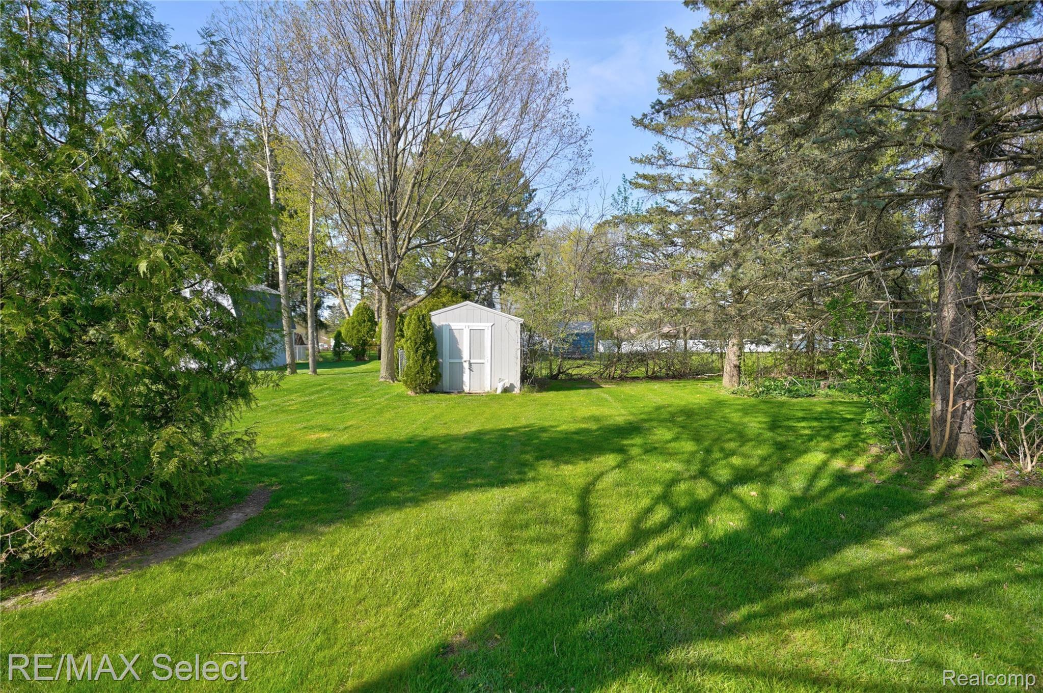 4134 Calkins Road 10.jpg