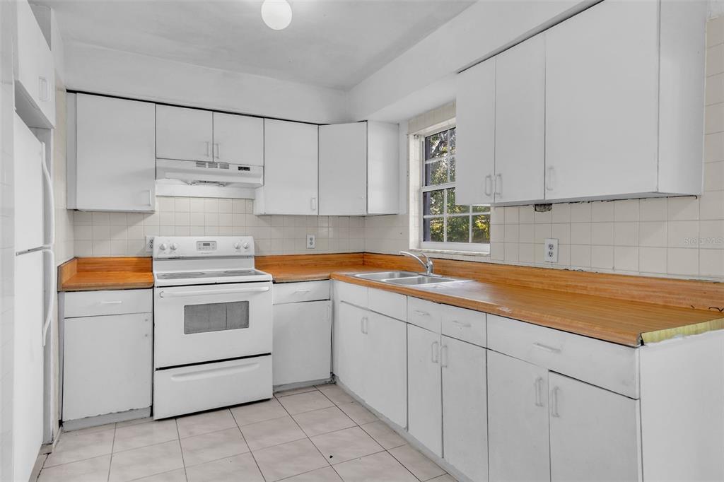 4492 Calendula Drive Orlando, FL 32839 - Photo 11 of 33