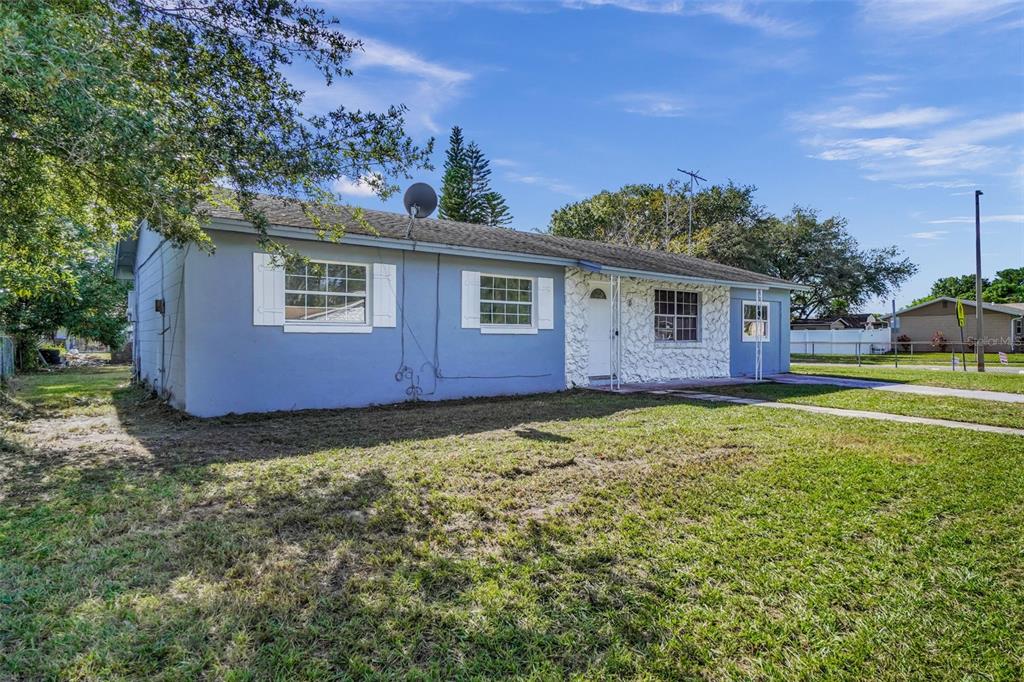 4492 Calendula Drive Orlando, FL 32839 - Photo 2 of 33