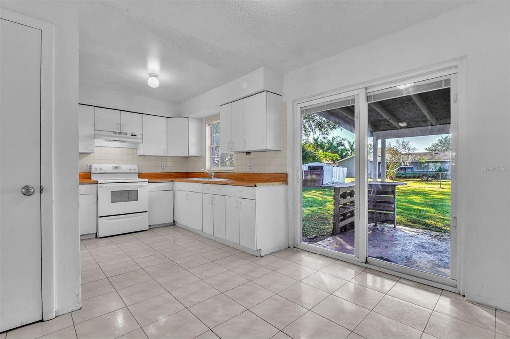 4492 Calendula Drive Orlando, FL 32839 - Photo 8 of 33