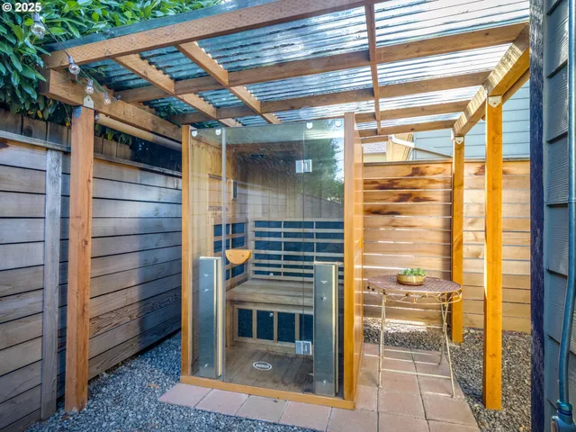 $487,000 | 5425 North Syracuse Street, Portland, OR 97203