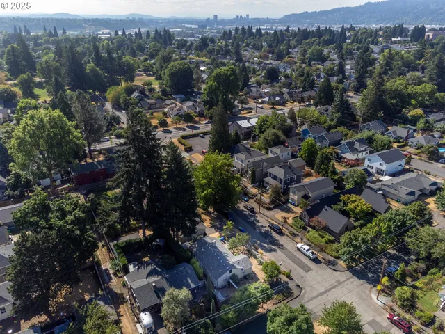 $487,000 | 5425 North Syracuse Street, Portland, OR 97203