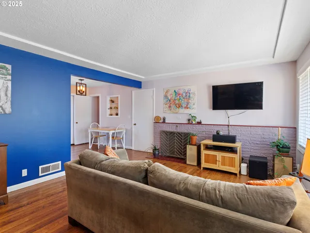 $487,000 | 5425 North Syracuse Street, Portland, OR 97203