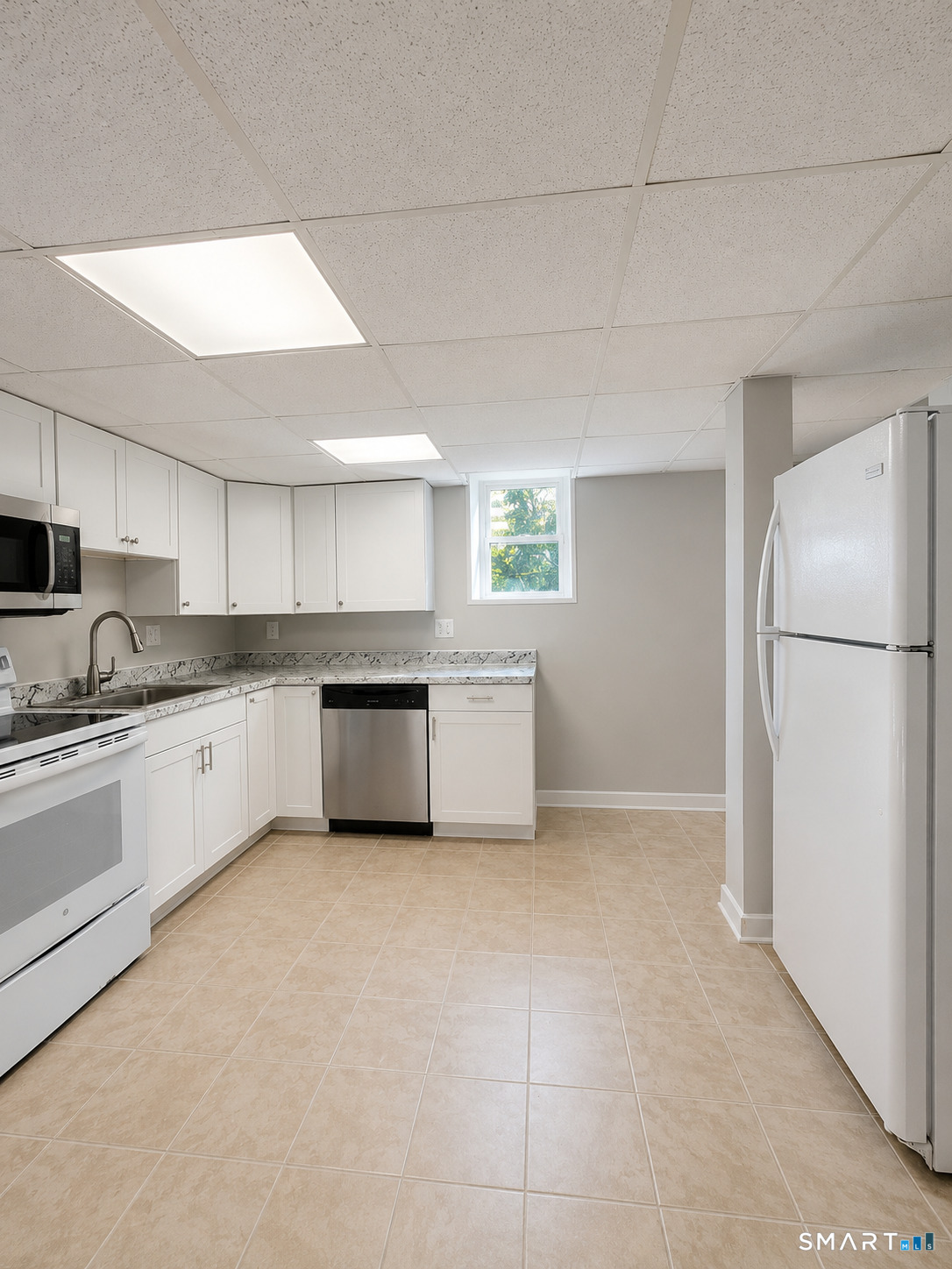 3-17 Curve Street, Unit 9 Branford, CT 06405 - Photo 3 of 8