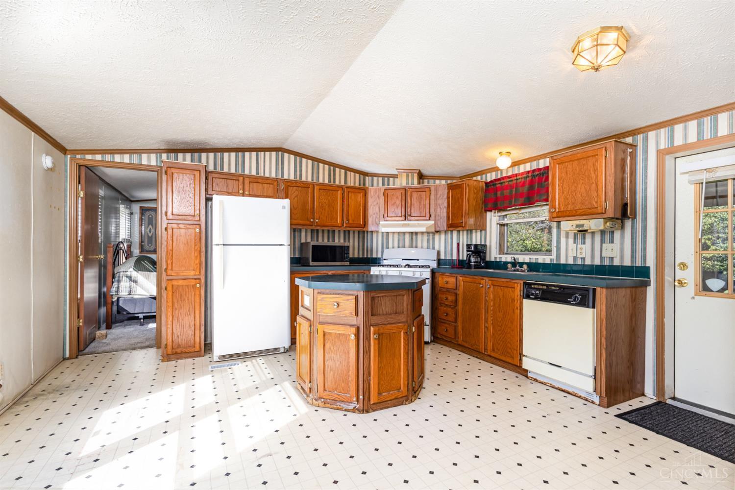 4279 Sunshine Road Georgetown, OH 45121 - Photo 5 of 19