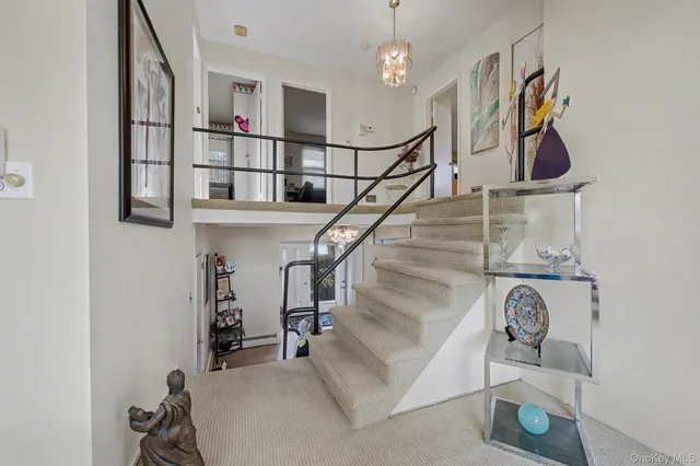 $829,000 | 111 Shinbone Lane, Commack, NY 11725