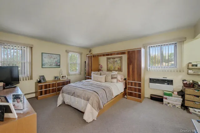 $829,000 | 111 Shinbone Lane, Commack, NY 11725