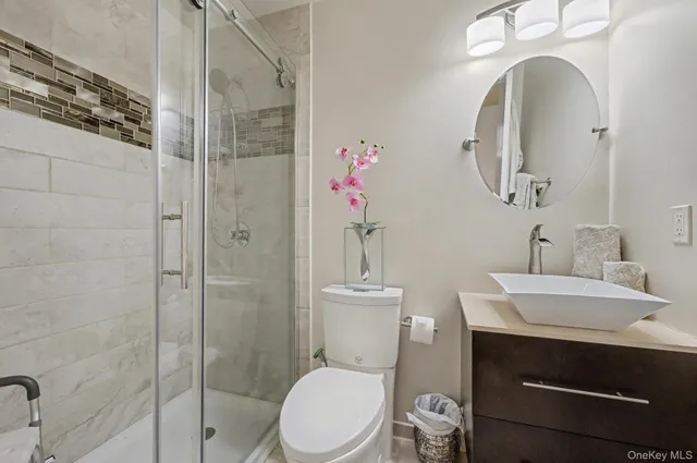 $829,000 | 111 Shinbone Lane, Commack, NY 11725