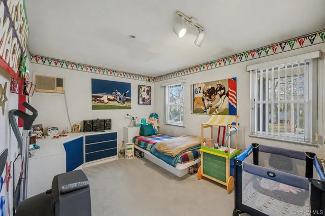 $829,000 | 111 Shinbone Lane, Commack, NY 11725