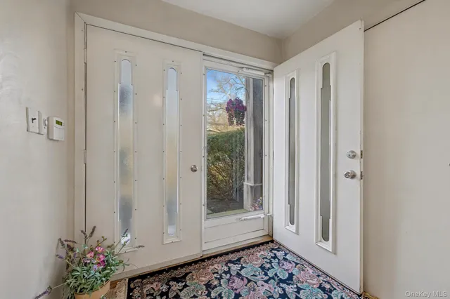 $829,000 | 111 Shinbone Lane, Commack, NY 11725