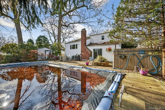 $829,000 | 111 Shinbone Lane, Commack, NY 11725