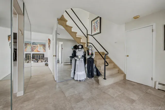 $829,000 | 111 Shinbone Lane, Commack, NY 11725