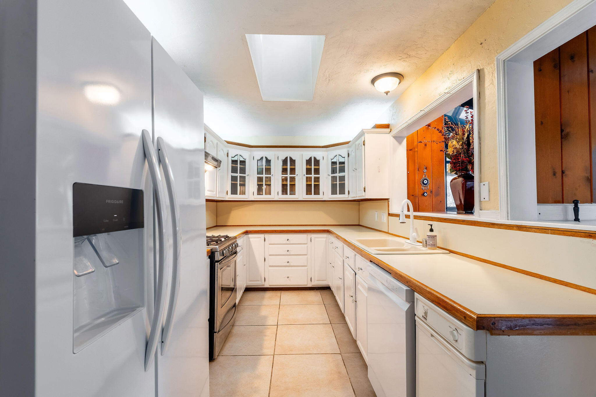 52805 Idyllmont Road Idyllwild, CA 92549 - Photo 10 of 51 52805IdyllmontRd-27