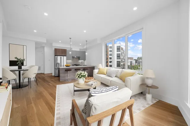 $4,100 | 218-220 Old Colony Avenue, Unit 201, Boston, MA 02127