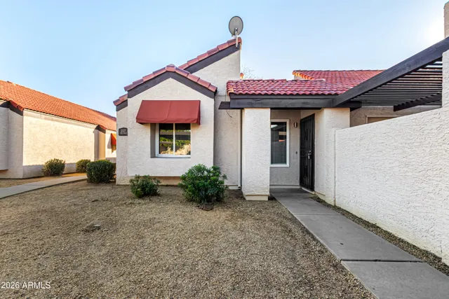 $315,000 | 2127 East 10th Street, Unit 4, Tempe, AZ 85281