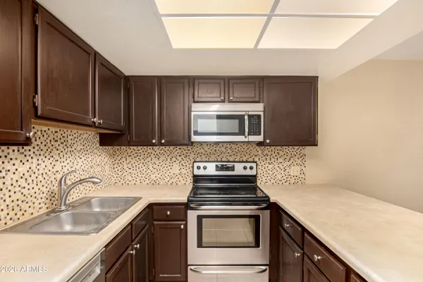 $310,000 | 2127 East 10th Street, Unit 4, Tempe, AZ 85281