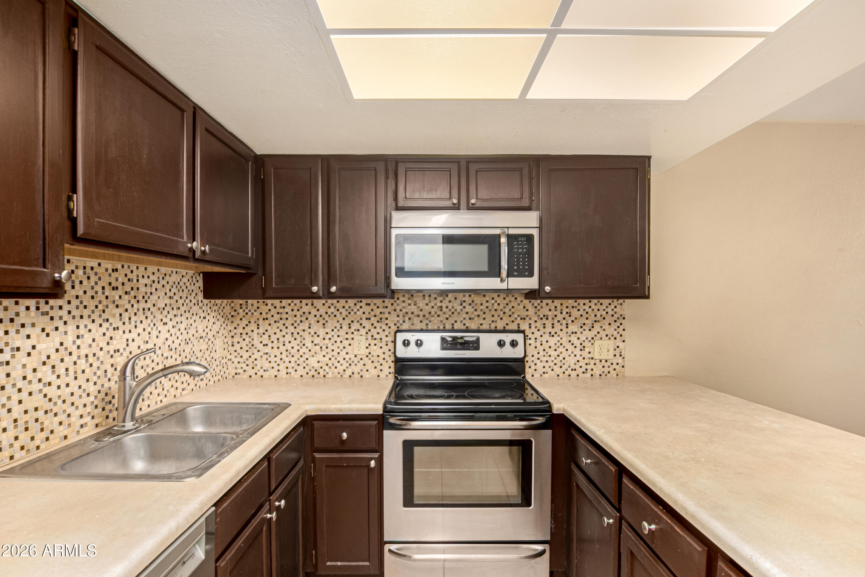 2127 East 10th Street, Unit 4 Tempe, AZ 85281 - Photo 7 of 21 Kitchen