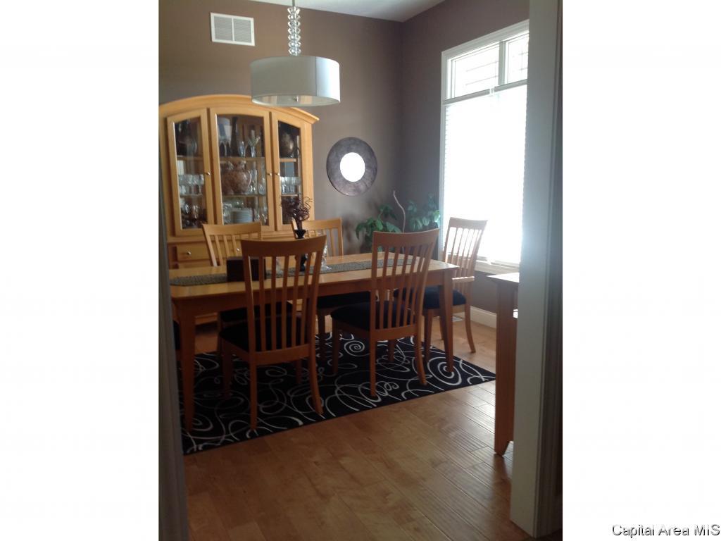 2013 Providence Lane Springfield, IL 62711 - Photo 8 of 28