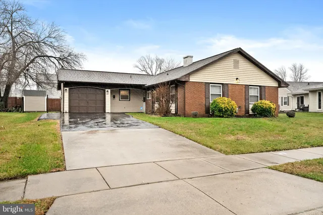 a front view of house with yard