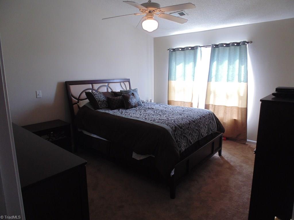 2000 WaterStone Loop High Point, NC 27265 - Photo 5 of 6