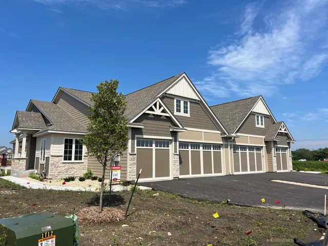 $950,220 | 4570 Tovero Trail, Medina, MN 55340