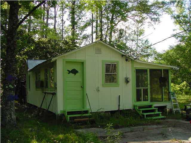 1 Southeast Halley Road Youngstown, FL 32466 - Photo 1 of 1