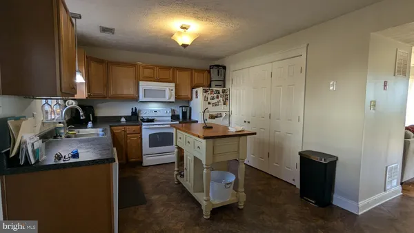 $255,000 | 138 Parkside Drive, Winchester, VA 22602
