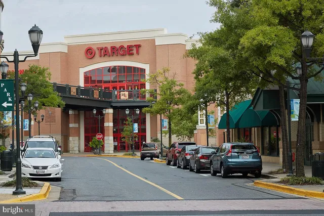 $3,200 | 15716 Winners Drive, Gaithersburg, MD 20878