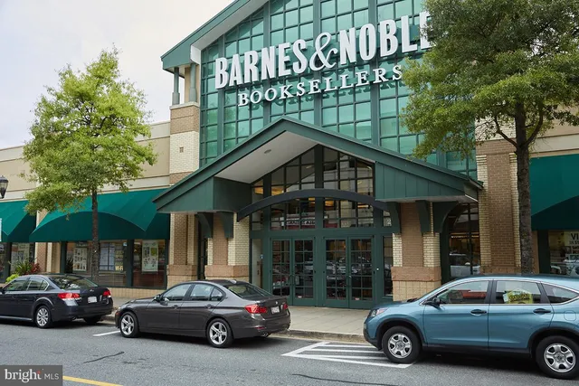 $3,200 | 15716 Winners Drive, Gaithersburg, MD 20878