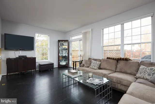 $3,200 | 15716 Winners Drive, Gaithersburg, MD 20878