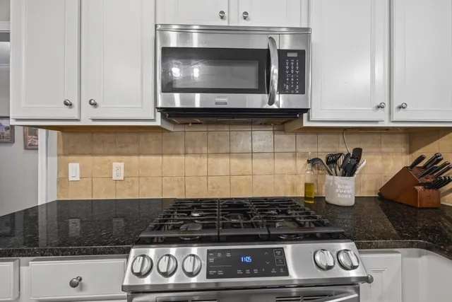 a view of a dinning room with furniture