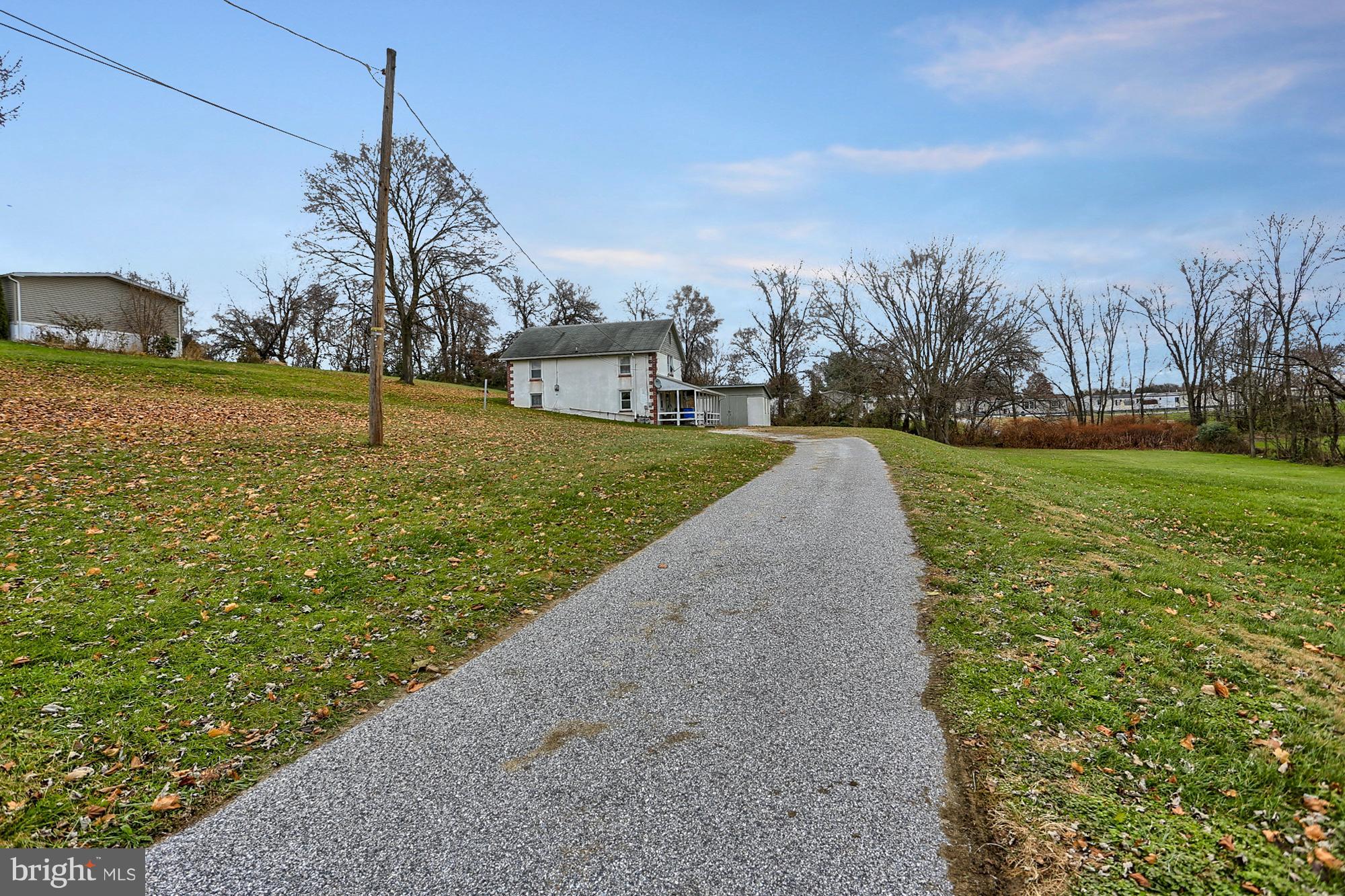 310 North Biesecker Road Thomasville, PA 17364 - Photo 3 of 29 Gallery Image 3