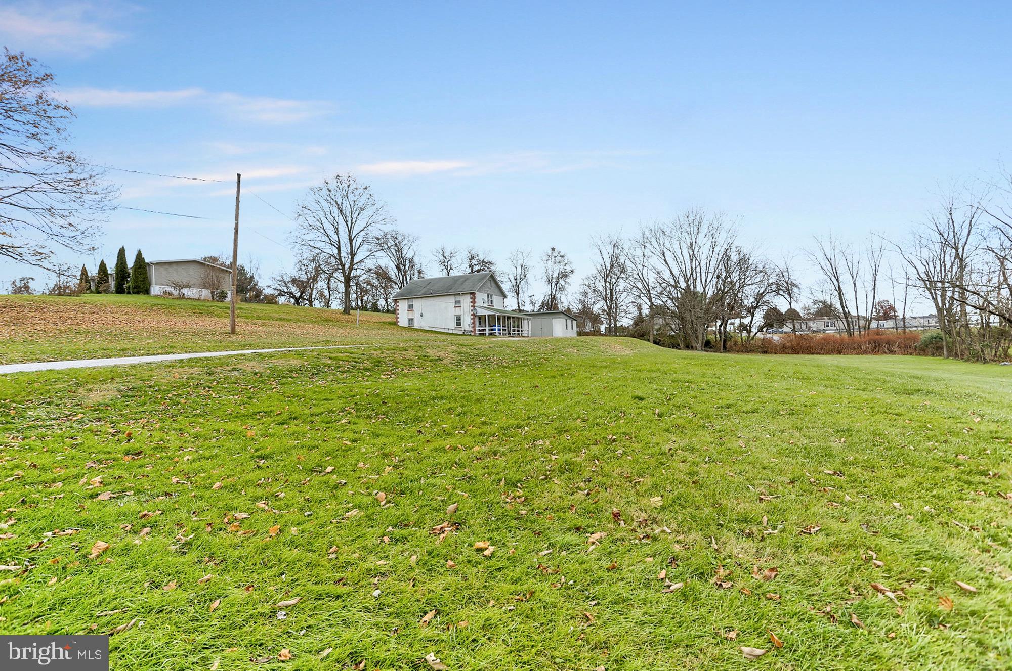 310 North Biesecker Road Thomasville, PA 17364 - Photo 4 of 29 Gallery Image 4