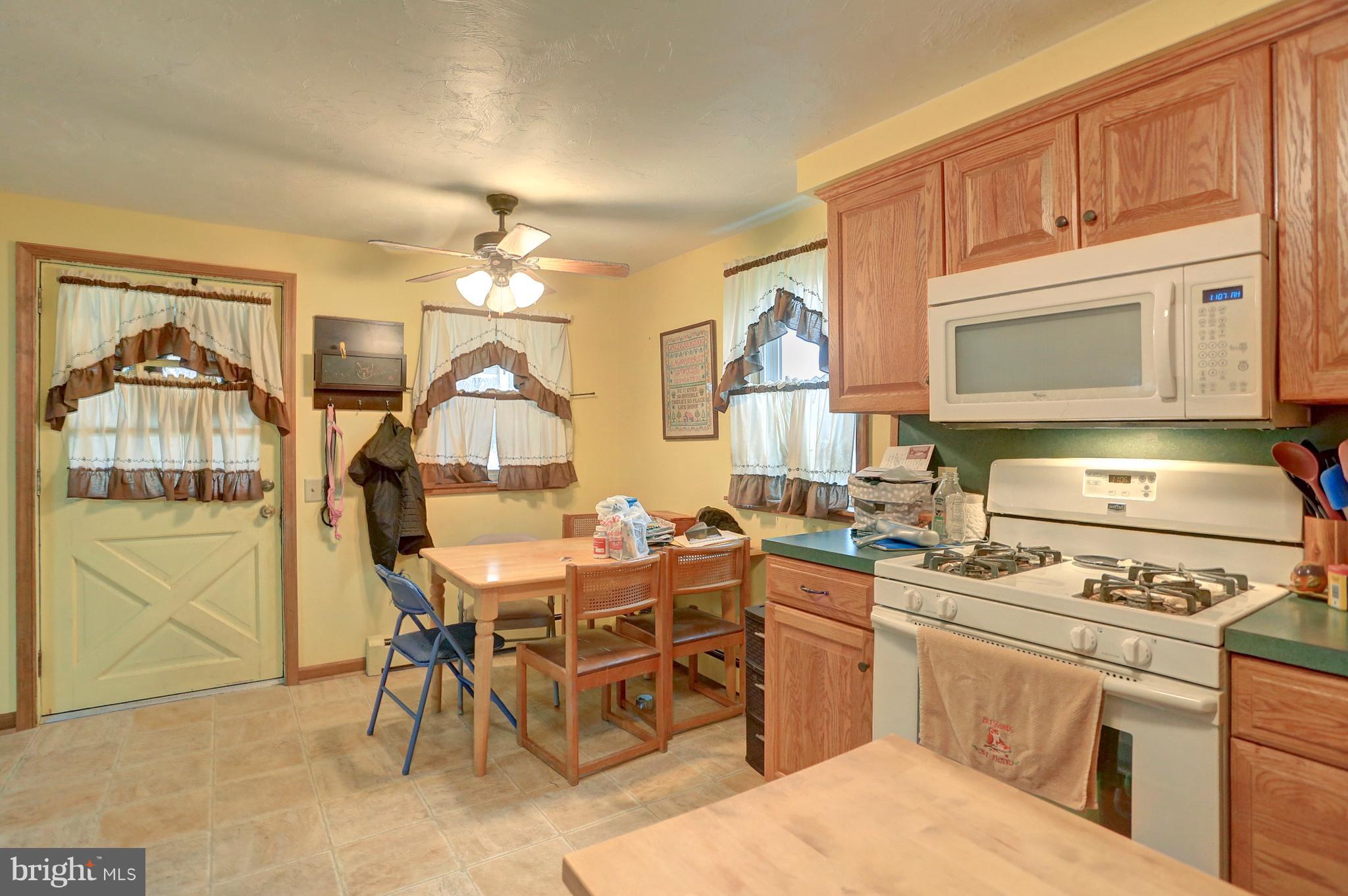 310 North Biesecker Road Thomasville, PA 17364 - Photo 9 of 29 Gallery Image 9