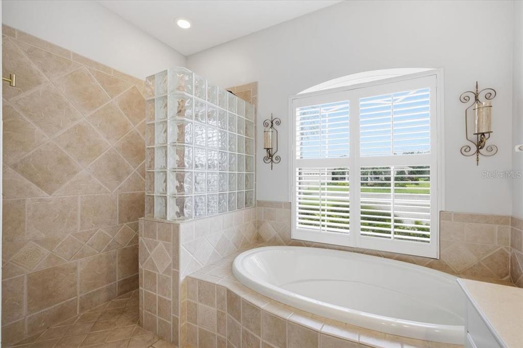 2400 Little Country Road Parrish, FL 34219 - Photo 21 of 54 Gallery Image 21