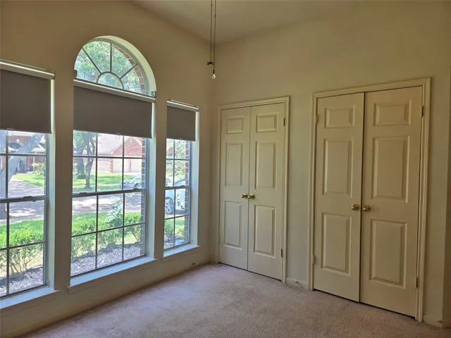 $2,300 | 4515 Oak Valley Drive, Missouri City, TX 77459