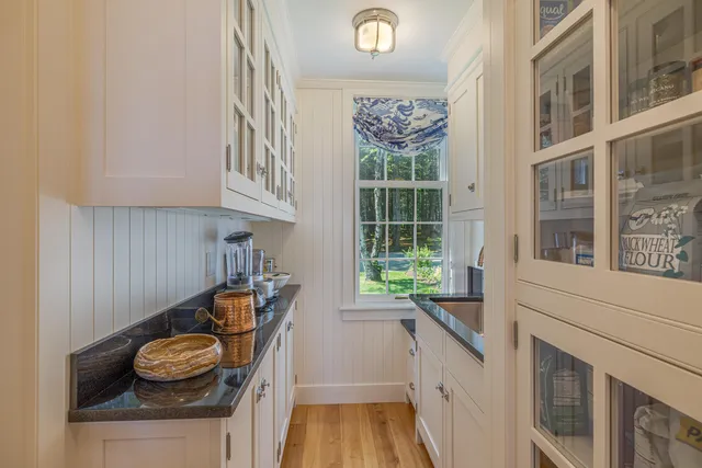 $2,975,000 | 541 East Blue Hill Road, Blue Hill, ME 04614