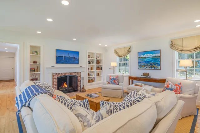 $2,975,000 | 541 East Blue Hill Road, Blue Hill, ME 04614