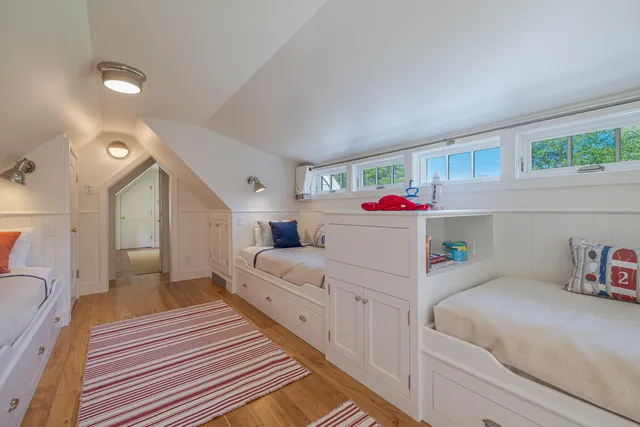 $2,975,000 | 541 East Blue Hill Road, Blue Hill, ME 04614