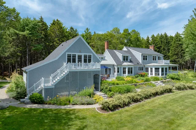 $2,975,000 | 541 East Blue Hill Road, Blue Hill, ME 04614